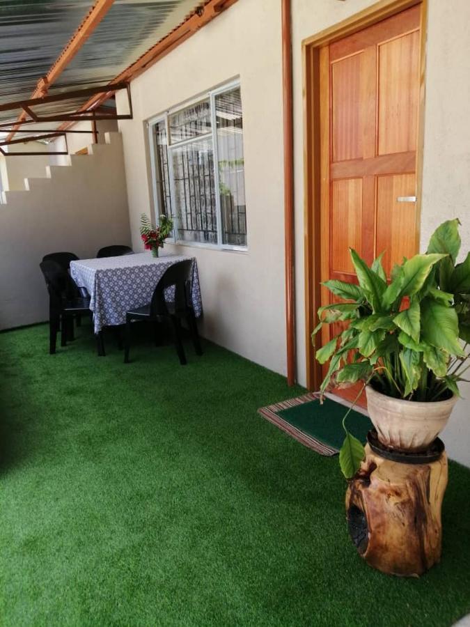 Okahandja Guesthouse Bagian luar foto